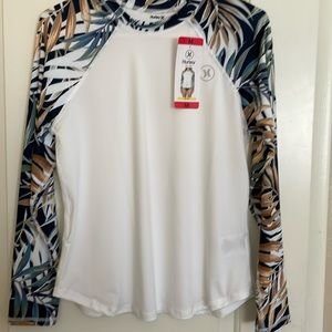 Women’s, Hurley sun tee medium upf 50+ new with tags